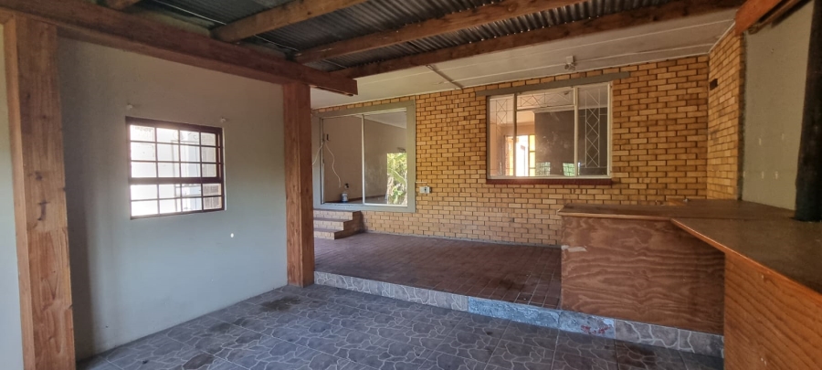 3 Bedroom Property for Sale in Sunnyridge Eastern Cape